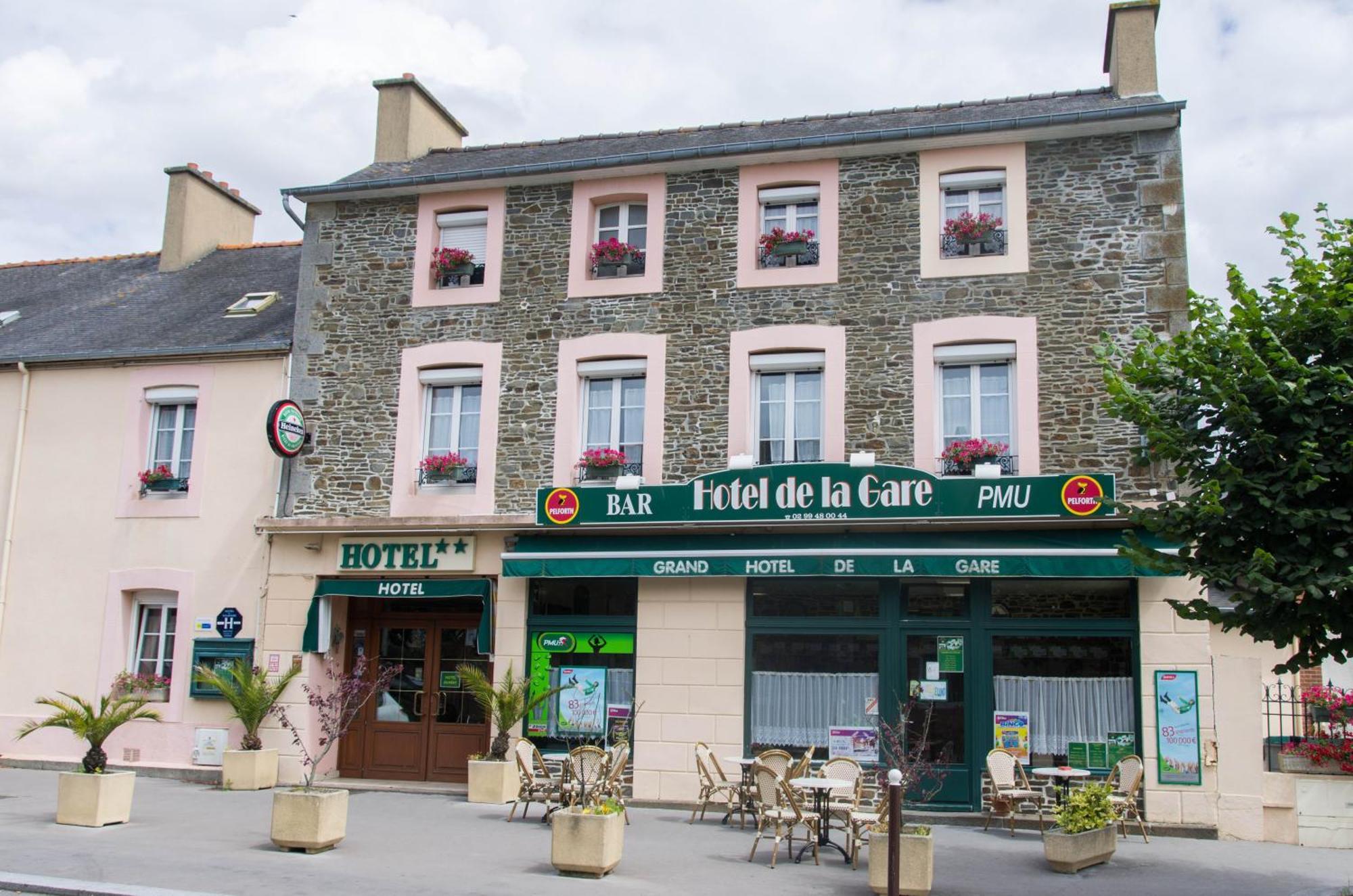 Hotel De La Gare Dol-de-Bretagne Exterior foto